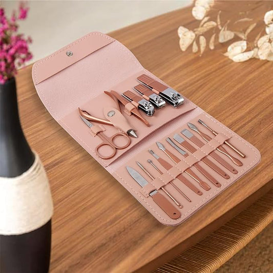 Nail Essentials Set - Portable Nail Clippers 16pcs Set